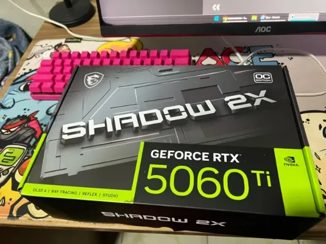 Placa de Vídeo MSI GeForce RTX 5060 Ti 8G SHADOW 2X OC PLUS NVIDIA GeForce, 8GB GDDR7, 128