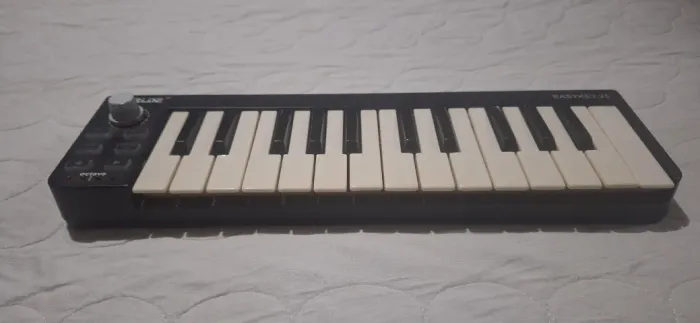 Teclado MIDI