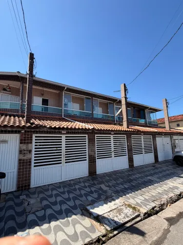 Sobrado individual 2 dormitórios tude Bastos 