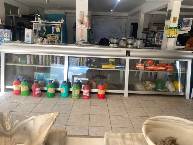 Balcão alumínio para lojas