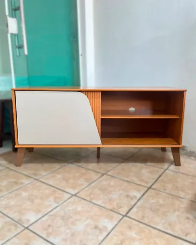 Rack para TV até 43' Polegadas com Porta de Correr - Produto NOVO - Pronta Entrega
