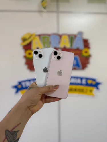 iPhone 13 semi novo 