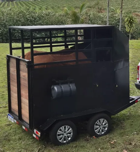 Carreta reboque, trailer cavalo, carretinha cavalos, frete 2 animais trailer engate