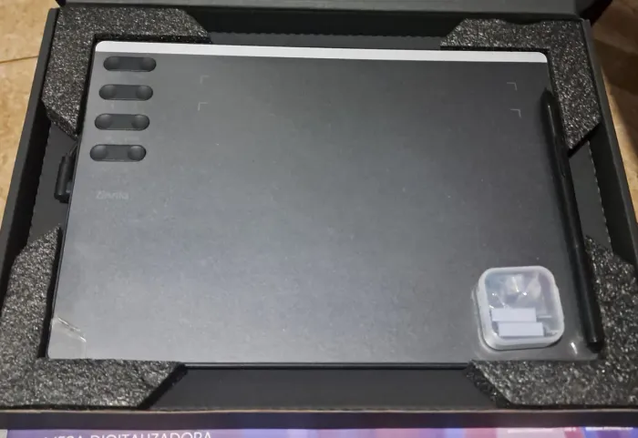 Mesa digitalizadora Momentum MT100