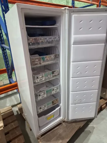 Freezer Vertical Consul CVU20 220V