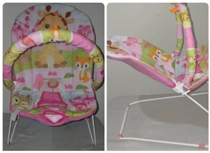 Cadeira descanso bebe vibratória e balança com o movimento do bebê.
