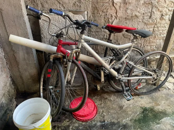 Vendo essas duas bicicletas está com avaria as duas estão por 370 não faço entrega