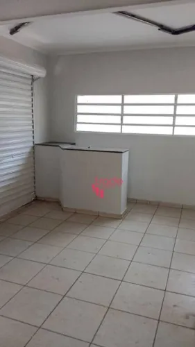 Ponto Comercial para Locação de 03 Salas no Bairro Centro em Ribeirão Preto com Recepção.