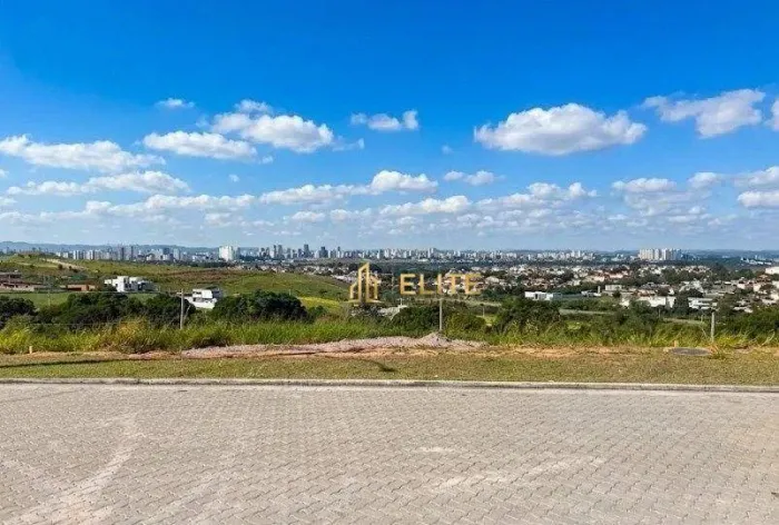 Terreno no Terras Alpha no Urbanova com 331m² - Declive em São José dos Campos