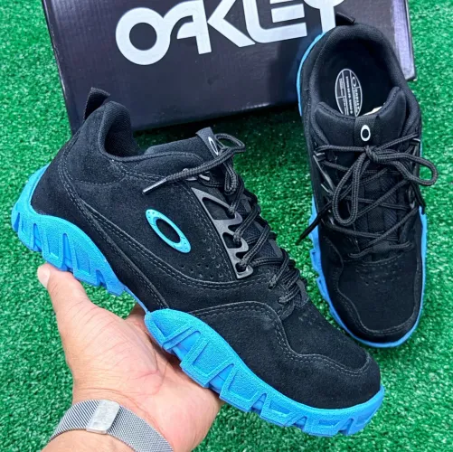 Botinha Oakley 