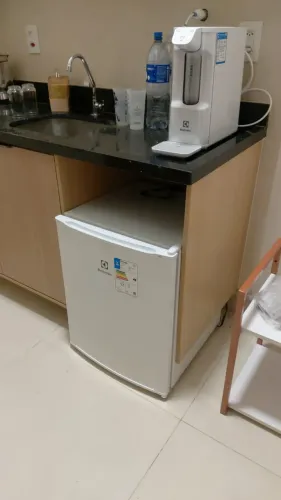 Frigobar Electrolux 