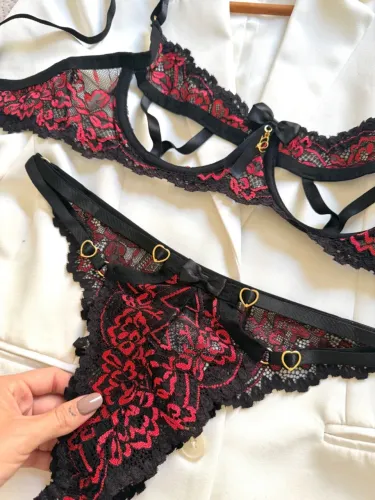 Conjunto preto/vermelho