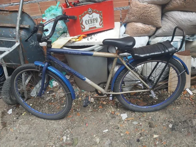 Venda se bike aro 26 em bom estado por 300 reais