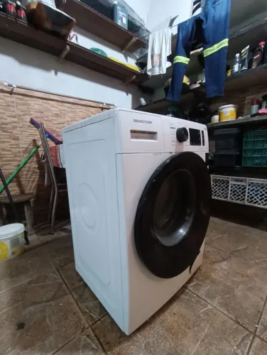 Máquina de Lavar Brastemp Front Load 9kg - Apenas 1 Ano de Uso (Silenciosa/Econômica)
