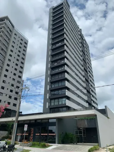 Apartamento para venda tem 94 metros quadrados com 2 quartos