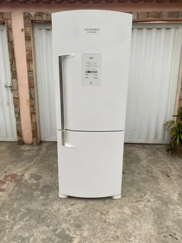 Geladeira Inverse Eletrolux 480 litros semi nova