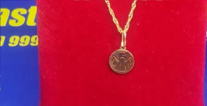 Medalha Anjinho Ouro 18 Kilates Peso 0.20 Grama 8 mm