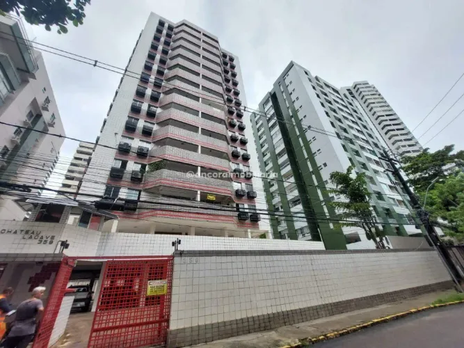 Apartamento à venda em Boa Viagem | 108m² | 3 quartos | varanda | próximo ao Shopping Reci