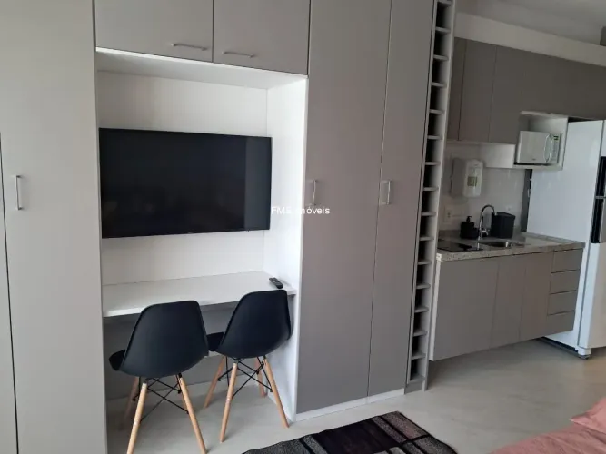 Studio de Alto Padrão para Locação no Paraíso, São Paulo-SP: 1 Quarto, 1 Banheiro, 24m² de