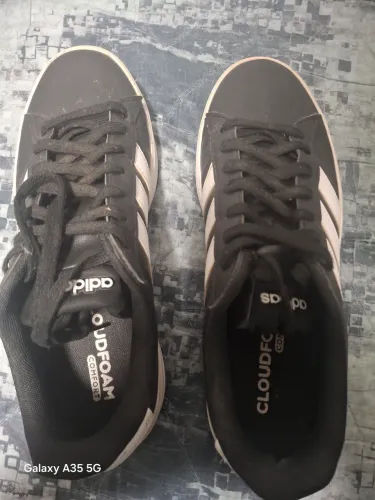Tenis adidas original 