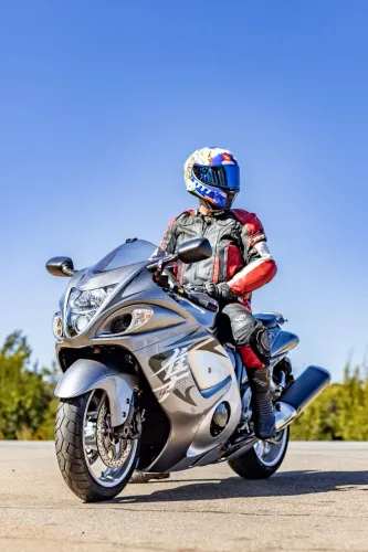 Suzuki Hayabusa Maravilhosa, para pessoas exigentes.