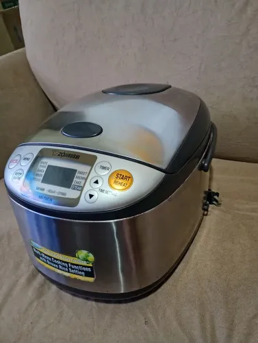 Panela Elétrica Zojirushi