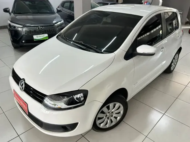 Volkswagen Fox 1.0 MI Total Flex 8V 5P 2014
