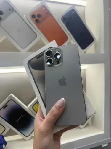IPHONE 15 PRO MAX 256GB BATERIA 84% R$4.250,00