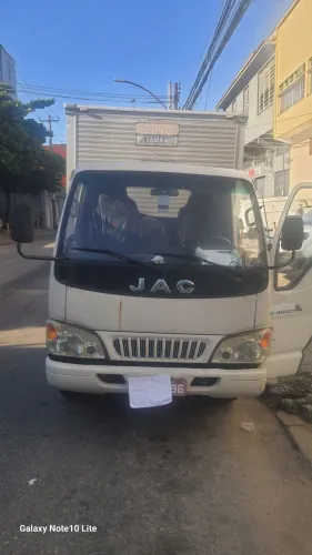 Vendo caminhão muito novo nunca bateu motor 2.8turbo