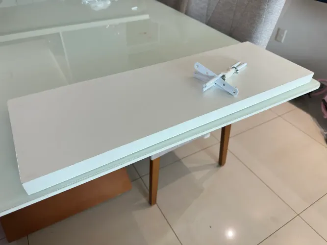 Prateleira com suporte invisível (flutuante)