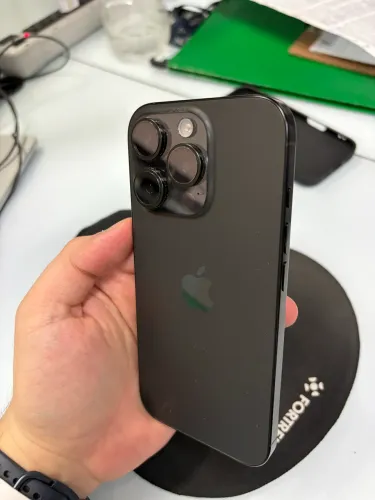 iPhone 16 Pro