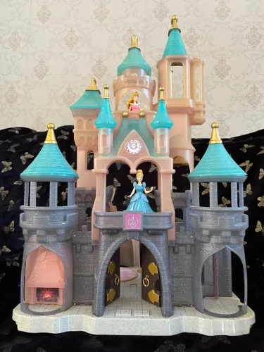 Castelo original Disney princesas