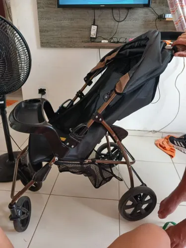 Carrinho de bebê galzerano 