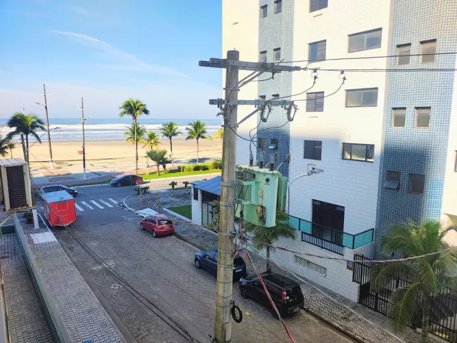Kitnet para venda em Praia Grande. Bairro Tupi