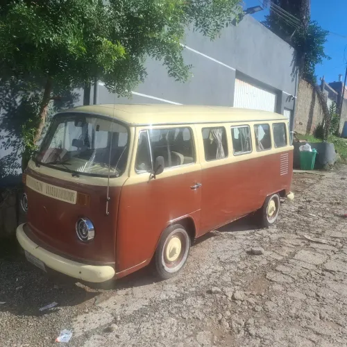 Volkswagen Kombi Standard/ Luxo/ Serie Prata 1981