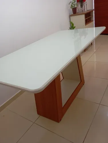 Mesa de jantar 1,60m x 0,80m - Tampo branco