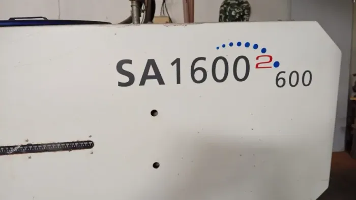 Injetora Haitian 160 ton  modelo SA 1600