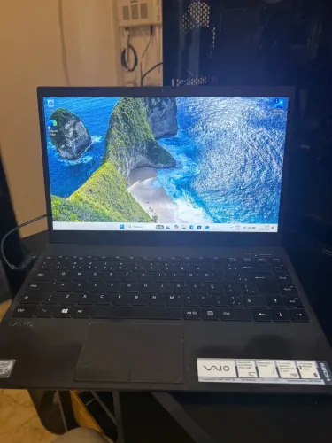 Vaio FE14 32GB RAM HyperX 256GB Armazenamento 