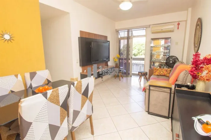 Código 2945 - Apartamento com 2 quartos, Vila Isabel - Rio de Janeiro