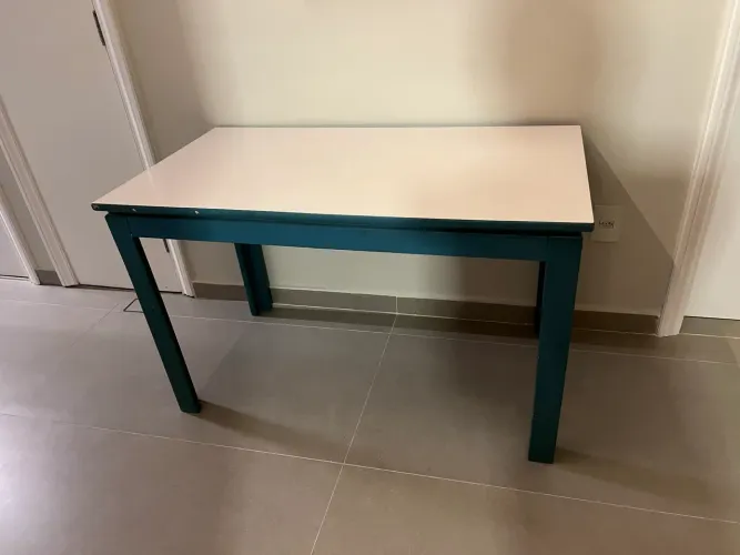 Mesa fórmica branca  