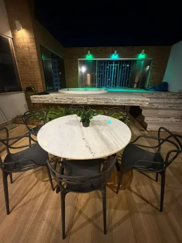 Mesa de Mármore 6 Lugares e 4 Lugares