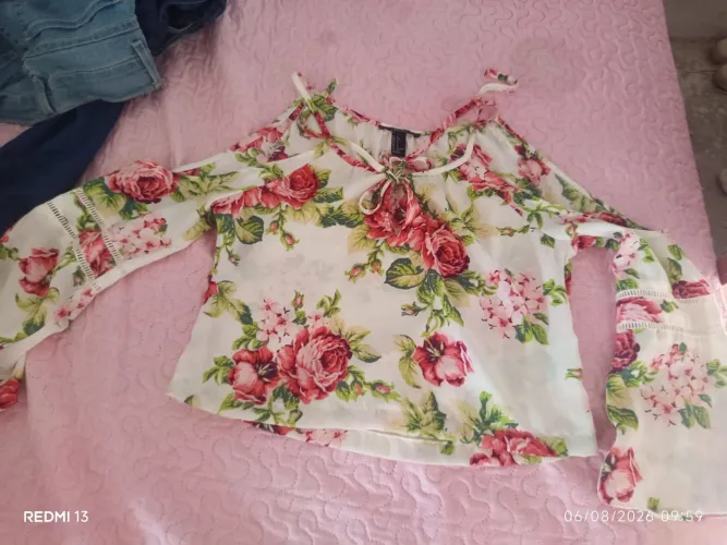 Blusas a  partir de 5 reais
