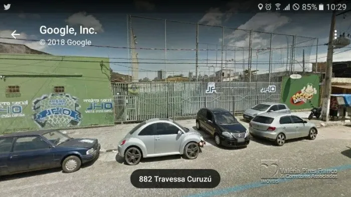 AMPLA ÁREA COM 1.050 M². CONFIRA!!