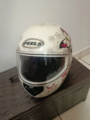 Capacete Peels
