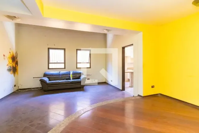 Casa à Venda - Vila Jacuí, 4 Quartos, 200 m2
