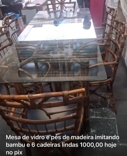 Mesa de vidro com madeira imitando bambu jogo lindo 6 cadeiras retirar na Av Palmares SA