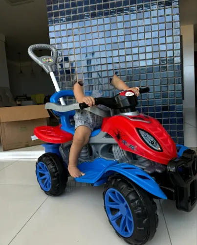 Quadriciclo infantil / carro / moto infantil