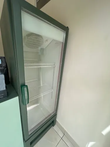 Refrigerador expositor