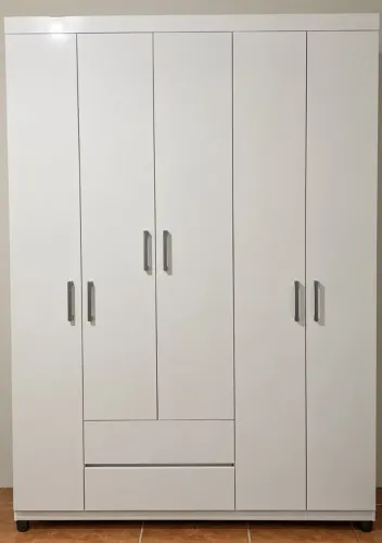 Guarda-Roupa Casal Branco 6 Portas e 2 Gavetas - ótimo estado