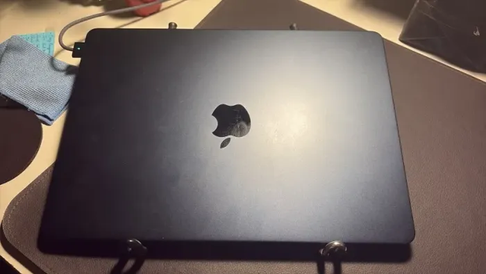Macbook M2